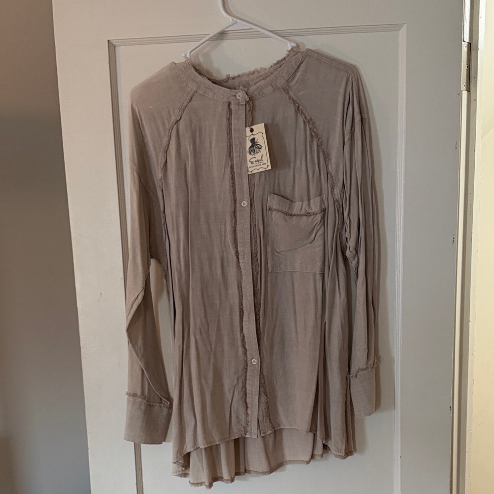 Easel Beige Button-Front Blouse coastal cowgirl